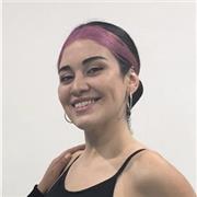 Bailarina del 4to año de la carrera Danza y Coreografía (UNIACC) dicta clases de baile de distintos estilos a niños que sientan la necesidad de moverse y pasarlo bien